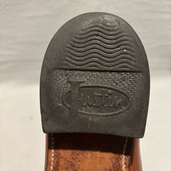 Justin chestnut cowboy/cowgirl western roper pull on boots size 6 B style L3802 main image 10